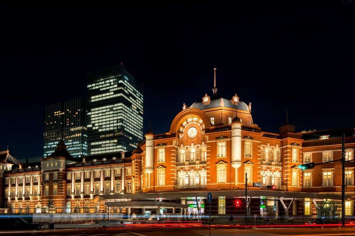 東京