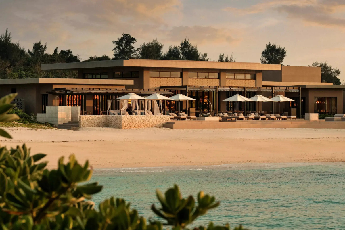 宮古島瑰麗酒店 Rosewood Miyakojima獲得米其林二星鑰推薦。